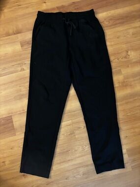 Paskho Woman’s  Black Drawstring Waist Travel Pants